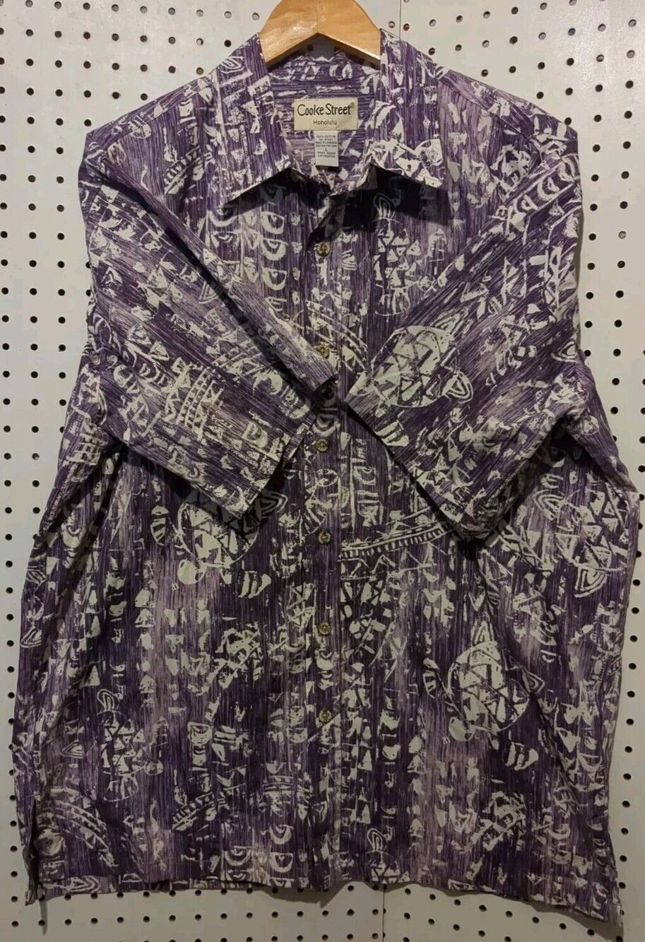 Cooke Street Shirt Men's Large Honolulu Hawaiian Button Down Purple White Turtle